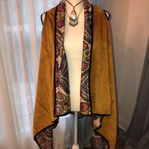 Woman’s reversible vest